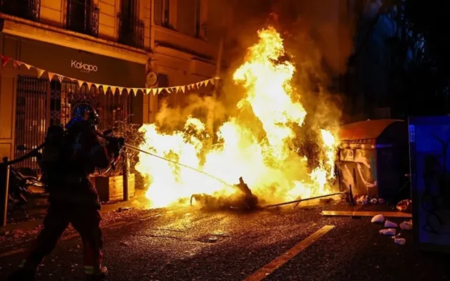 Almost 1,000 arrested as clashes follow another day of mass protests across France