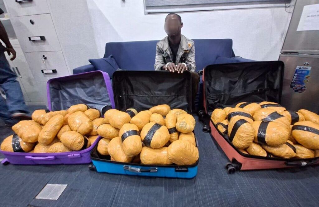 Police arrest 40 year old man with 91 parcels of suspected Indian hemp at Circle