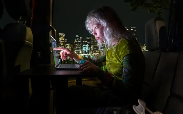 Apple’s touchscreen MacBook Pro pushes laptop pricing to a new extreme