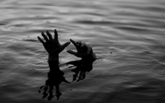 At least 22 dead after two boats collide on Congo river, official says