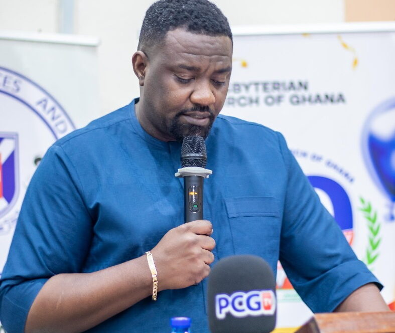 Poultry sold at GH¢80 by farmers reaches consumers at GH¢200 – Dumelo