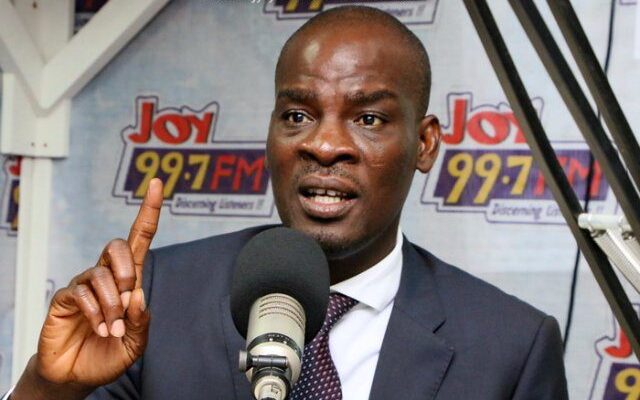 Gov’t pays 52,000 teachers’ promotion arrears, 28,000 pending