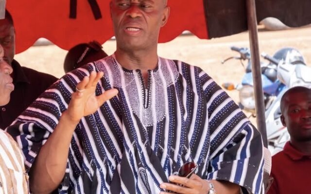 Bole Bamboi MP fulfils GH¢100,000, 3 borehole pledge to Mandari