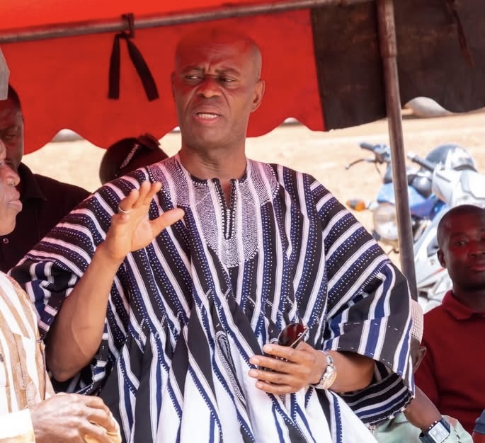 Bole Bamboi MP fulfils GH¢100,000, 3 borehole pledge to Mandari