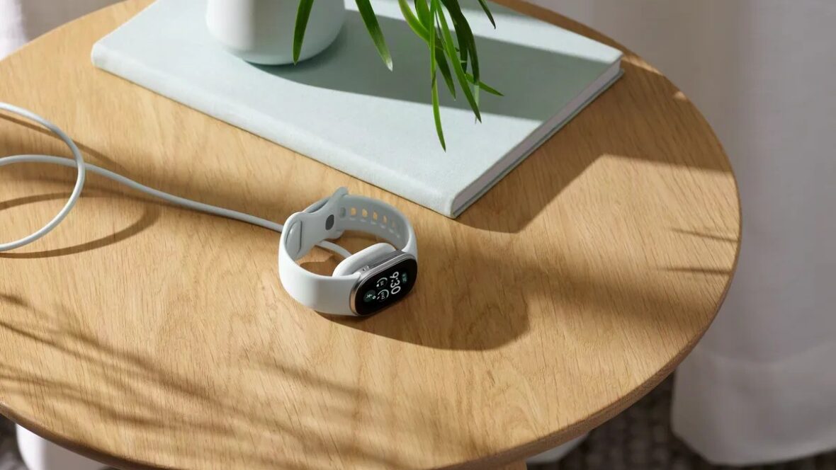 Fitbit Edge is Google’s middle ground between Fitbit Air and Pixel Watch