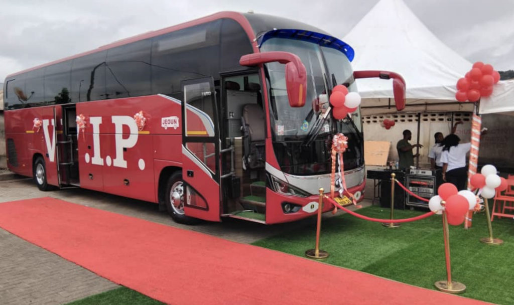 VIP Jeoun Service opens new terminal in Ho, expands transport network