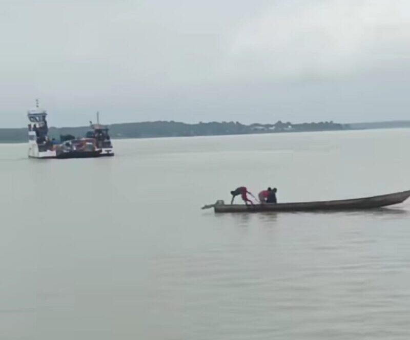 Man nearly drowns while swimming to catch missed pontoon on Volta Lake