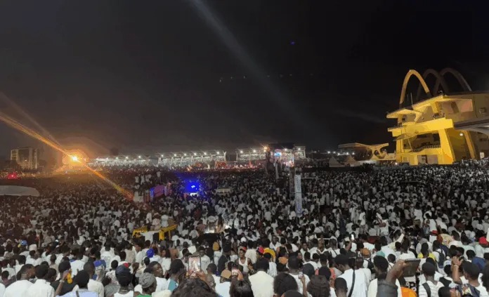 The stadium is full, the nation is waiting