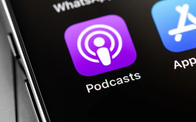 Apple discloses deal to hire team and license tech from personalized podcast startup Huxe