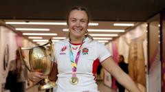 World Cup winning captain Stratford gives birth