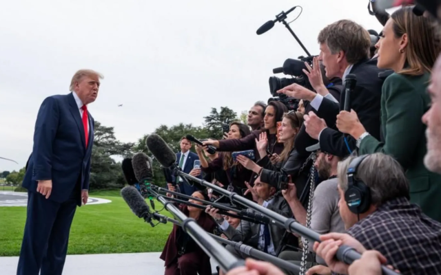 Judge extends White House access for CNN, MS NOW, Politico amid legal fight
