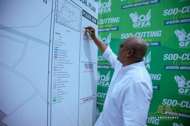 President Mahama urges investors to employ trained local residents as 1,238 acre industrial park takes off