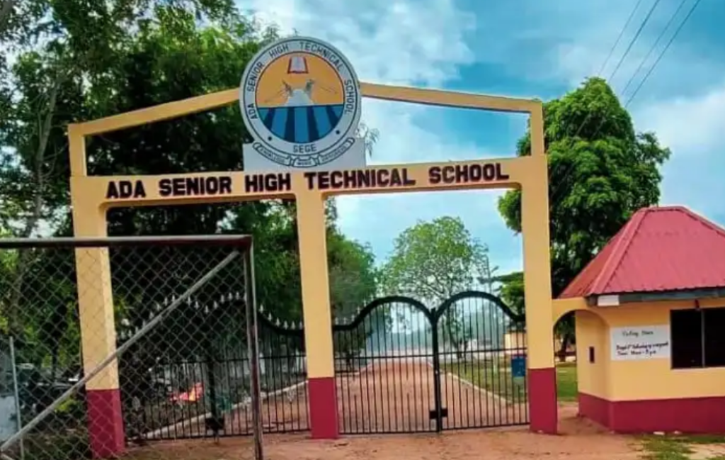15 year old Ada SHS student dies after collapsing during school sporting activity