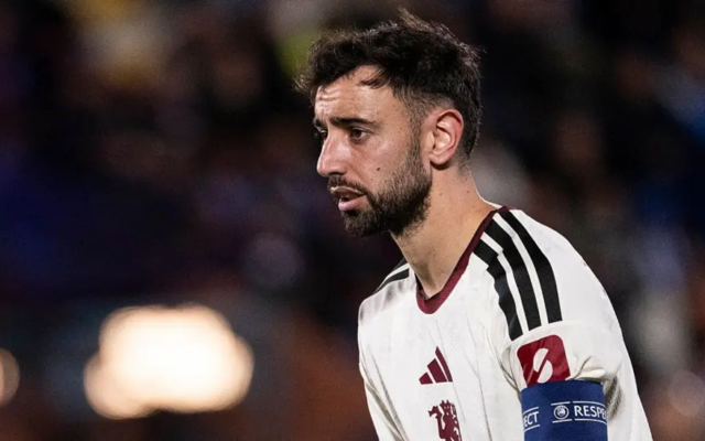 Fernandes to stay captain as Rooney calls Man Utd players babies