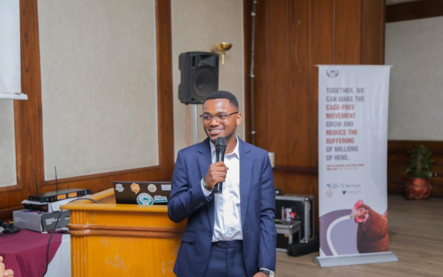 Ghanaian veterinarian leads campaign against proposed African battery cage standard