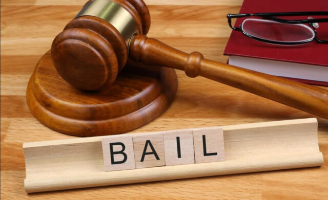 Court grants bail to two in multiple land grant case