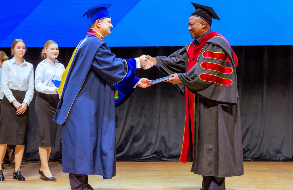 Photos: President Mahama conferred honorary doctorate by Russia’s RUDN University