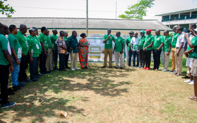 APSU ’88 gives back to St. Augustine’s College; donates beds, educates teachers on cancer awareness