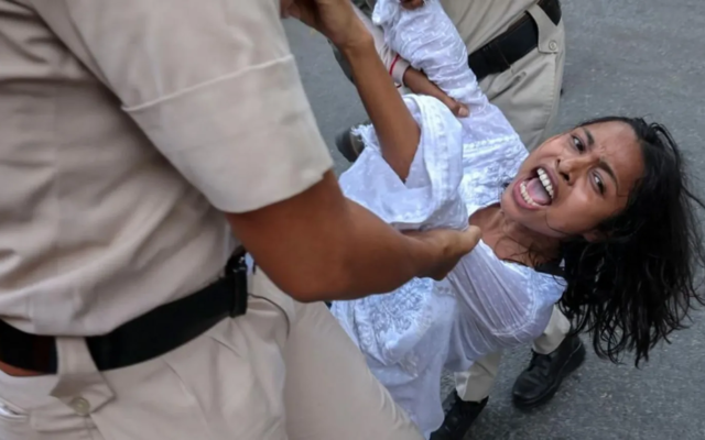 Indian police accused of sexually harassing journalists at protest