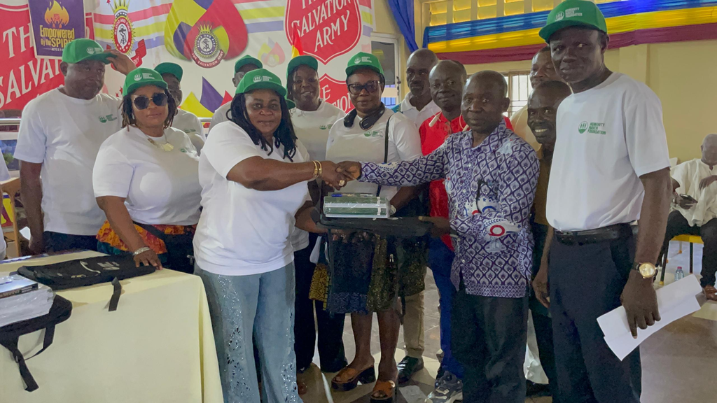 Humanity Haven Foundation supports 100 pupils in Wiamoase with educational supplies