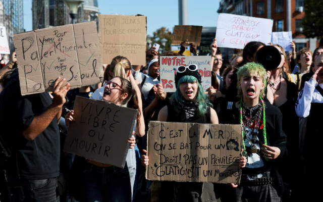 Belgian student protests against education costs echo France
